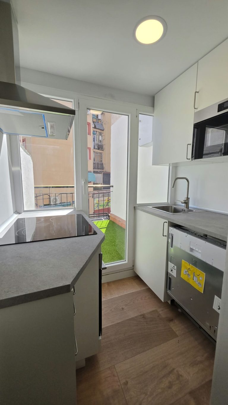 PISO COMPLETAMENTE REFORMADO EN VENTA EN PARLA – ZONA PINTORES — Casalia Inmobiliaria, Parla (foto 7 de 16)