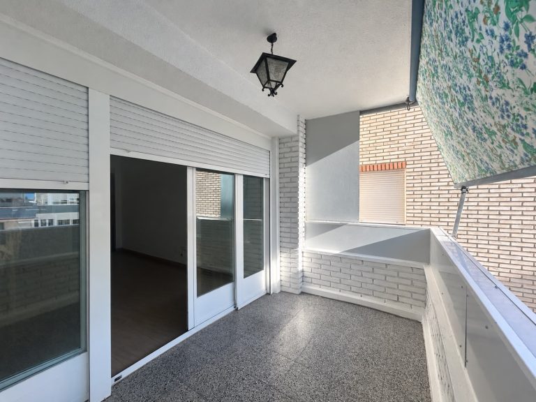 PISO EN VENTA EN PARLA – ZONA VILLAYUVENTUS I — Casalia Inmobiliaria, Parla (foto 7 de 29)