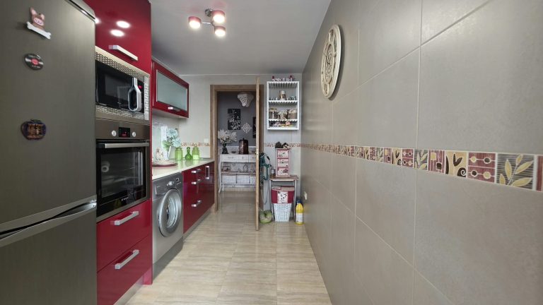 PISO REFORMADO EN VENTA EN PARLA – ZONA REYES CATÓLICOS — Casalia Inmobiliaria, Parla (foto 9 de 26)