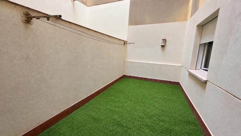 PISO EN VENTA DE 3 HABITACIONES, 2 BAÑOS Y ASCENSOR EN ZONA REYES. — Casalia Inmobiliaria, Parla (foto 9 de 22)