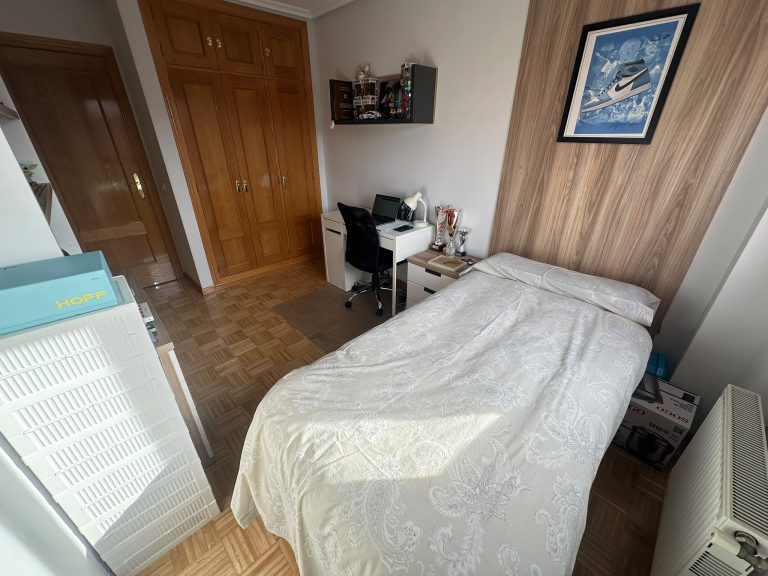 PISO EN UNA DE LAS MEJORES URBANIZACIONES DE PARLA, DE 3 DORMITORIOS, 2 BAÑOS, GARAJE, PISCINA. — Casalia Inmobiliaria, Parla (foto 13 de 21)