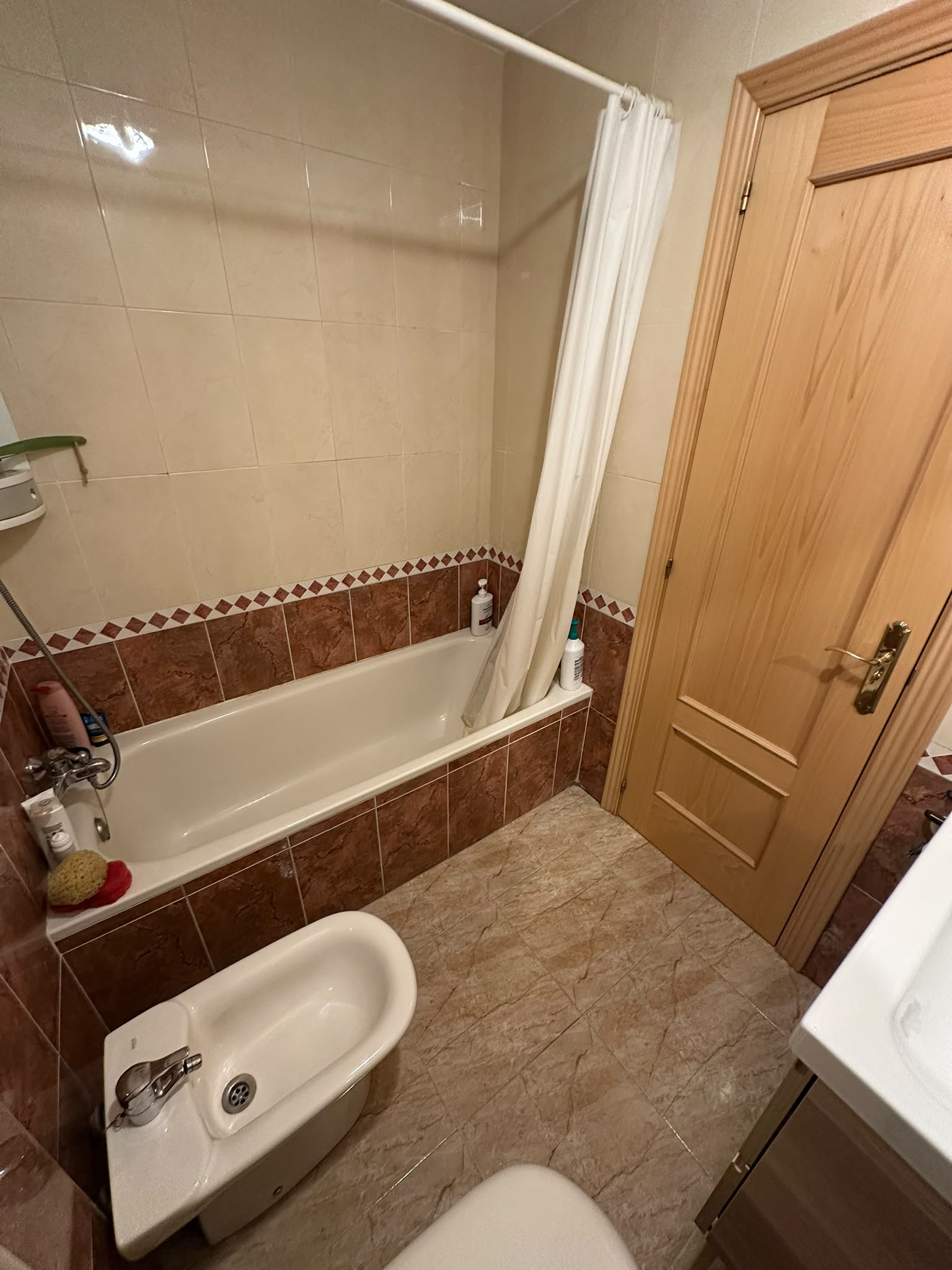 PISO EN EL CENTRO DE PARLA DE 2 HABITACIÓNES Y DOS BAÑOS — Casalia Inmobiliaria, Parla (foto 15 de 20)