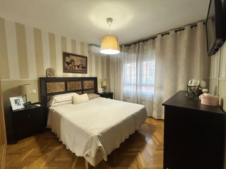 ESPECTACULAR CHALET EN EL LEGUARIO – PARLA — Casalia Inmobiliaria, Parla (foto 20 de 36)
