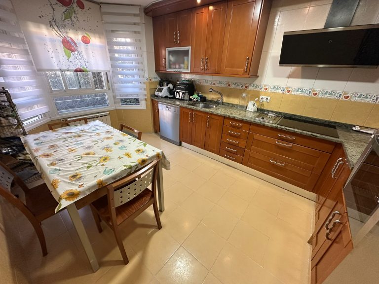 ESPECTACULAR CHALET DE 4 PLANTAS CON PISCINA PRIVADA EN LA ERMITA – PARLA — Casalia Inmobiliaria, Parla (foto 10 de 36)