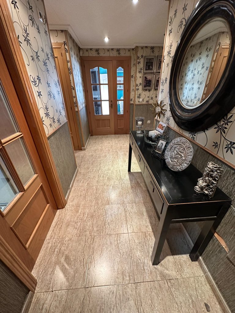 ESPECTACULAR CHALET DE 4 PLANTAS CON PISCINA PRIVADA EN LA ERMITA – PARLA — Casalia Inmobiliaria, Parla (foto 13 de 36)