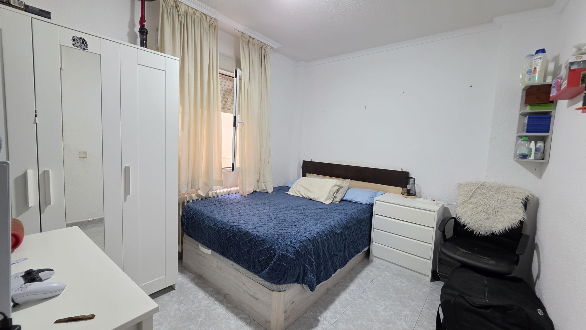 PISO EN VENTA DE 3 HABITACIONES, 2 BAÑOS Y ASCENSOR EN ZONA REYES. — Casalia Inmobiliaria, Parla (foto 22 de 22)