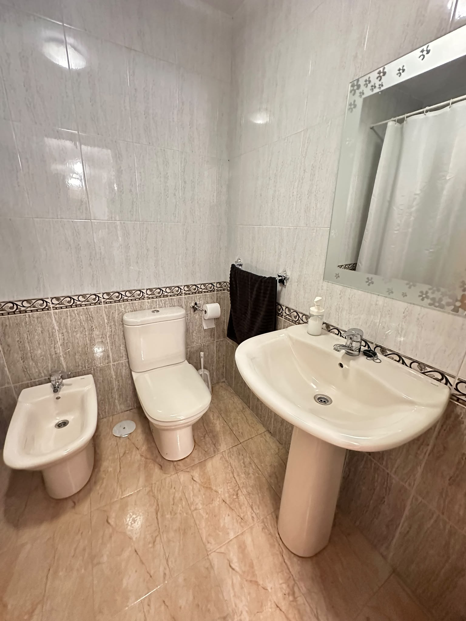 PISO EN EL CENTRO DE PARLA DE 2 HABITACIÓNES Y DOS BAÑOS — Casalia Inmobiliaria, Parla (foto 20 de 20)
