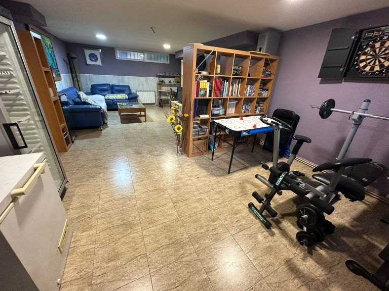 ESPECTACULAR CHALET DE 4 PLANTAS CON PISCINA PRIVADA EN LA ERMITA – PARLA — Casalia Inmobiliaria, Parla (foto 16 de 36)