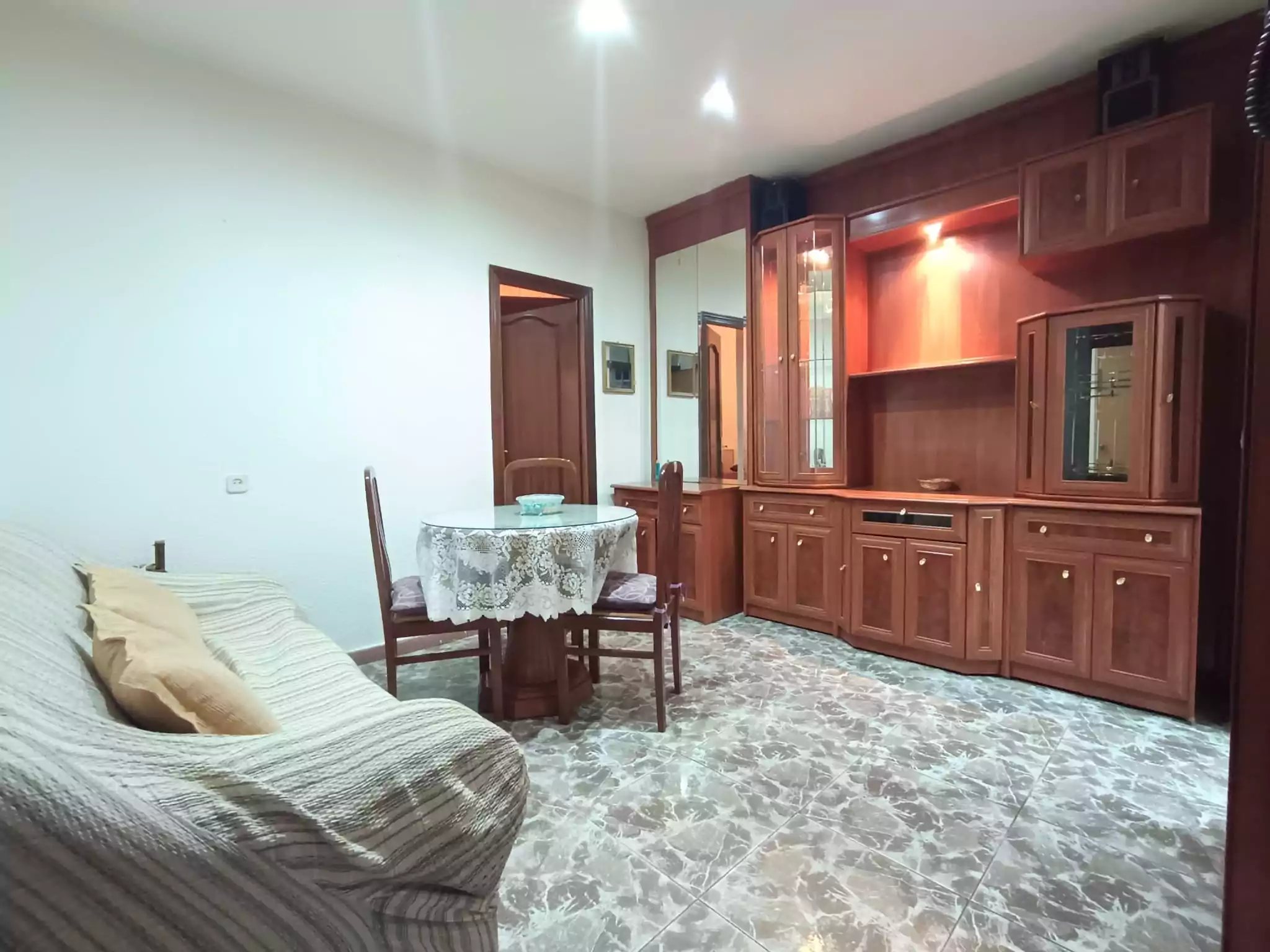 PISO EN VENTA EN MADRID – ZONA DELICIAS — Casalia Inmobiliaria, Parla (foto 2 de 17)