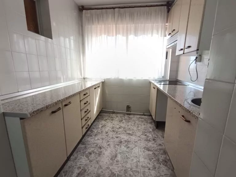 PISO EN VENTA EN PARLA – ZONA REYES CATÓLICOS — Casalia Inmobiliaria, Parla (foto 11 de 24)