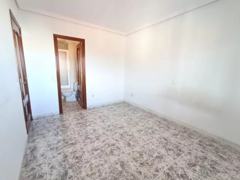 PISO EN VENTA EN PARLA – ZONA REYES CATÓLICOS — Casalia Inmobiliaria, Parla (foto 14 de 24)