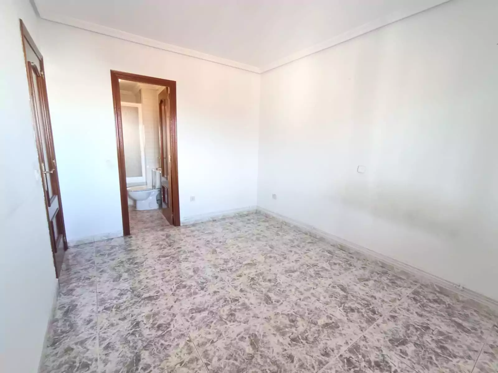 PISO EN VENTA EN PARLA – ZONA REYES CATÓLICOS — Casalia Inmobiliaria, Parla (foto 14 de 24)