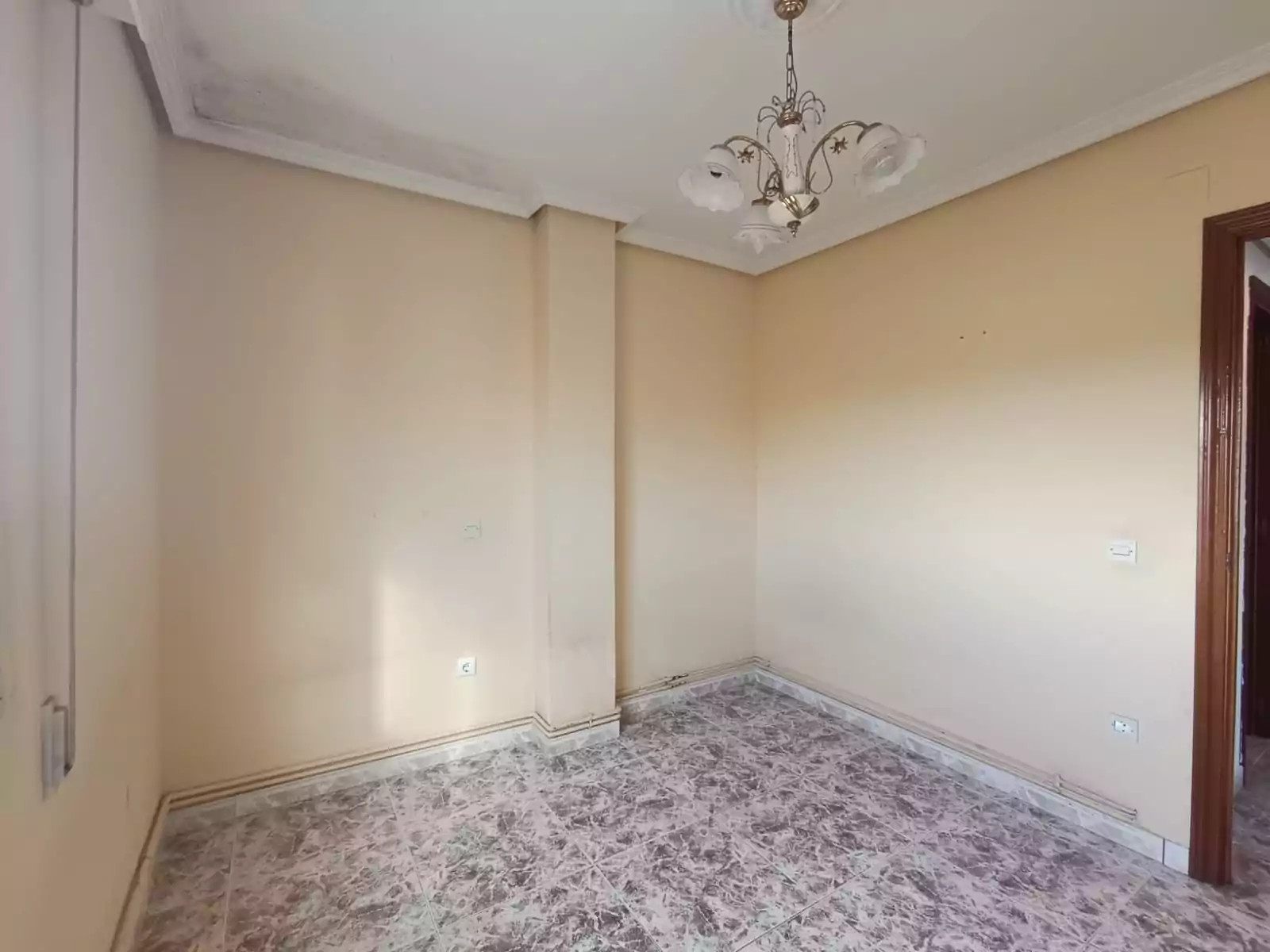 PISO EN VENTA EN PARLA – ZONA REYES CATÓLICOS — Casalia Inmobiliaria, Parla (foto 18 de 24)