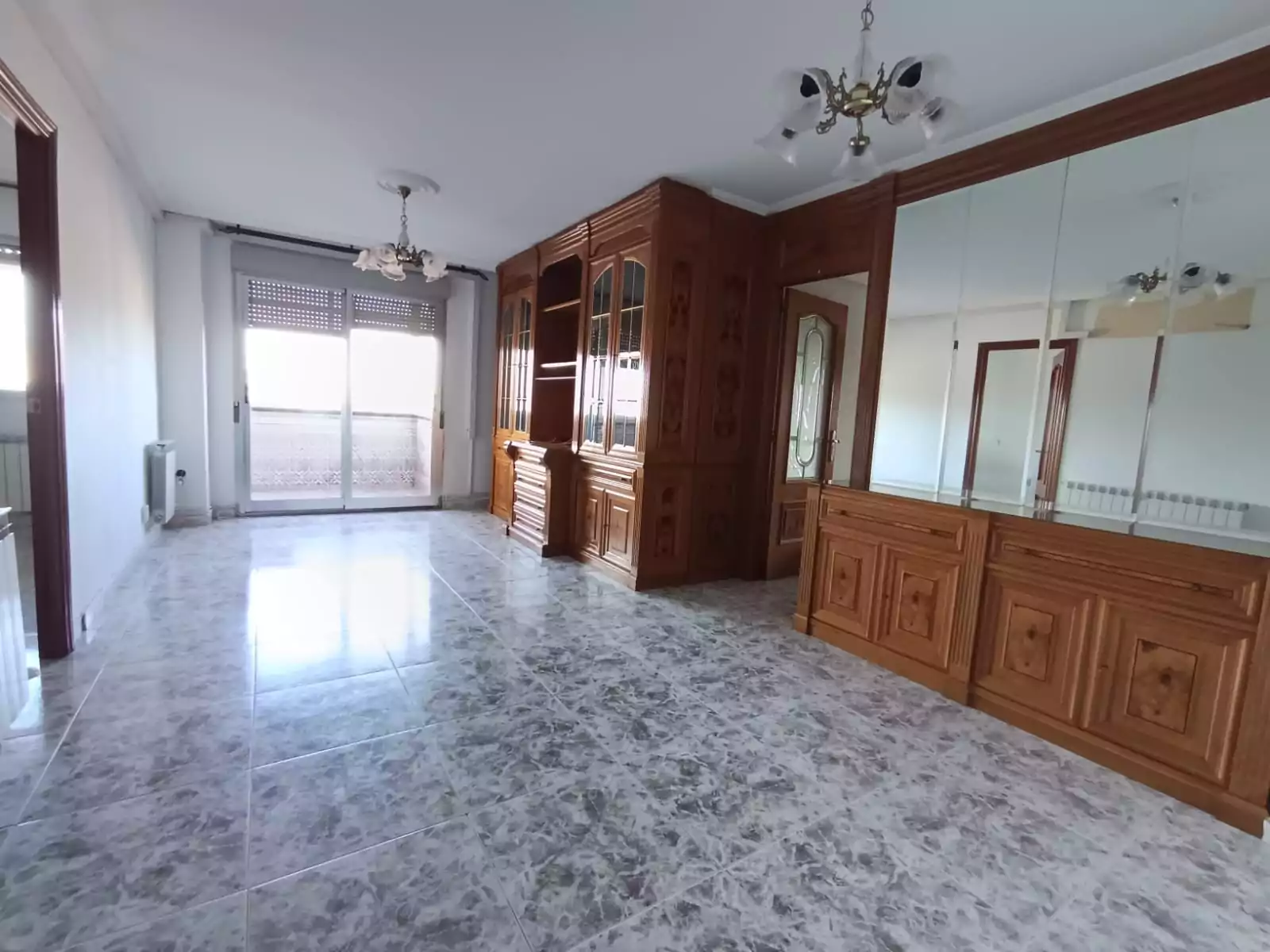 PISO EN VENTA EN PARLA – ZONA REYES CATÓLICOS — Casalia Inmobiliaria, Parla (foto 2 de 24)