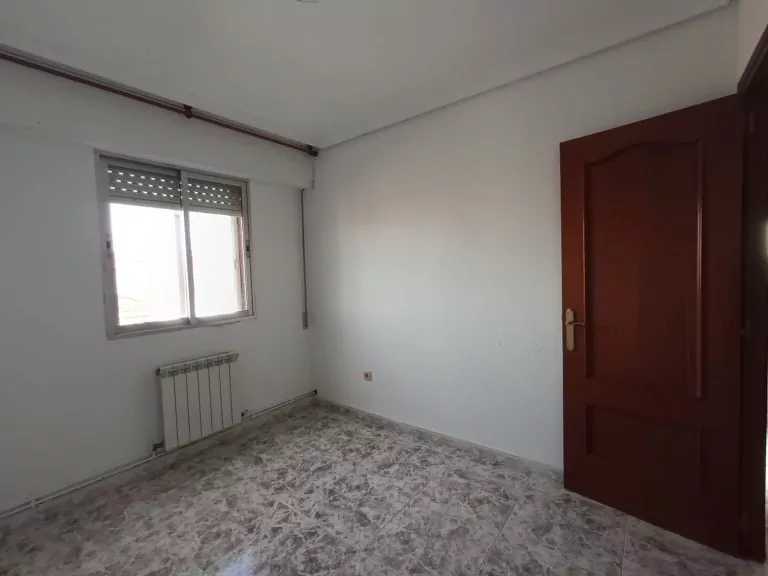 PISO EN VENTA EN PARLA – ZONA REYES CATÓLICOS — Casalia Inmobiliaria, Parla (foto 22 de 24)