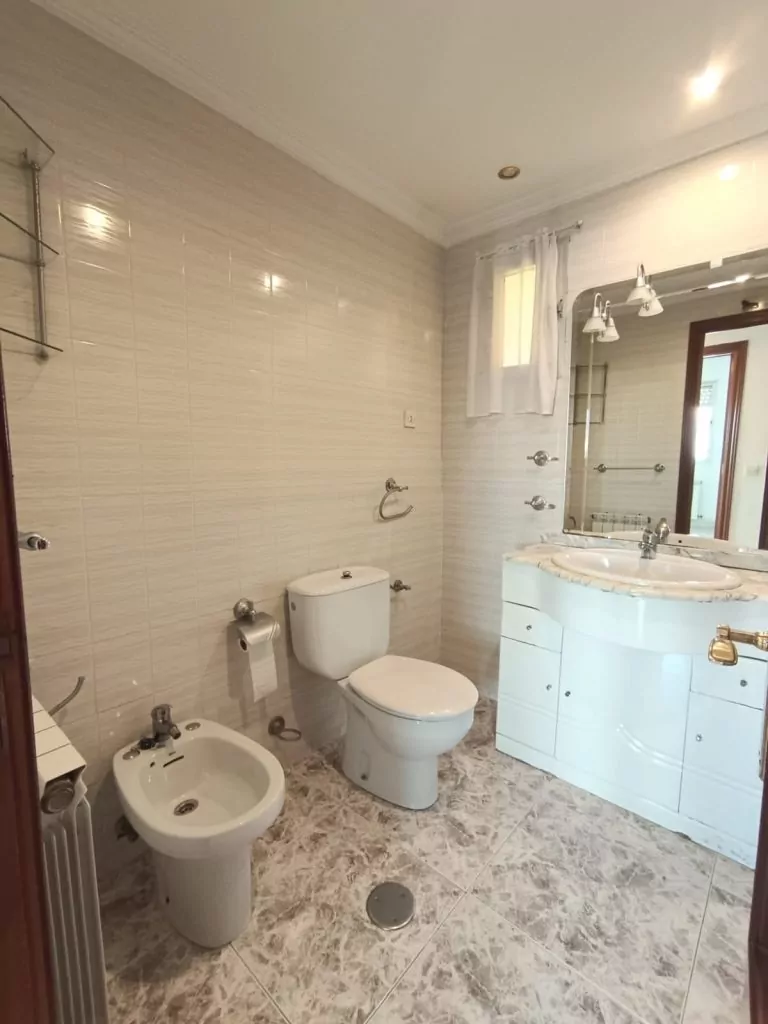 PISO EN VENTA EN PARLA – ZONA REYES CATÓLICOS — Casalia Inmobiliaria, Parla (foto 23 de 24)