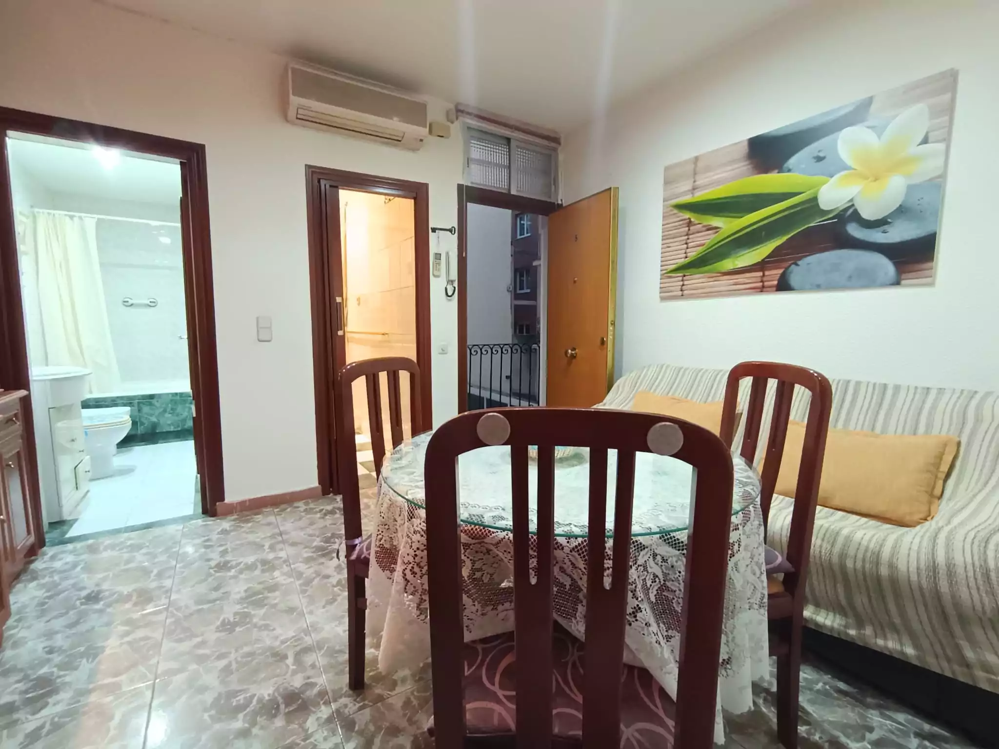 PISO EN VENTA EN MADRID – ZONA DELICIAS — Casalia Inmobiliaria, Parla (foto 4 de 17)