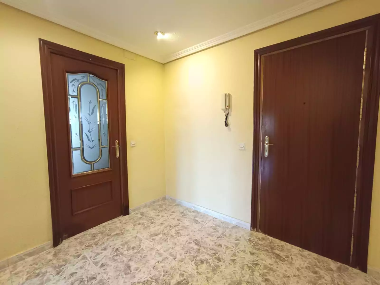 PISO EN VENTA EN PARLA – ZONA REYES CATÓLICOS — Casalia Inmobiliaria, Parla (foto 4 de 24)