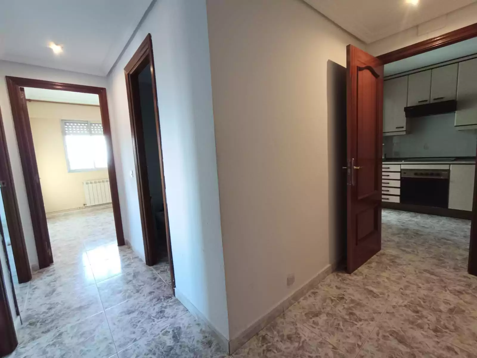 PISO EN VENTA EN PARLA – ZONA REYES CATÓLICOS — Casalia Inmobiliaria, Parla (foto 6 de 24)