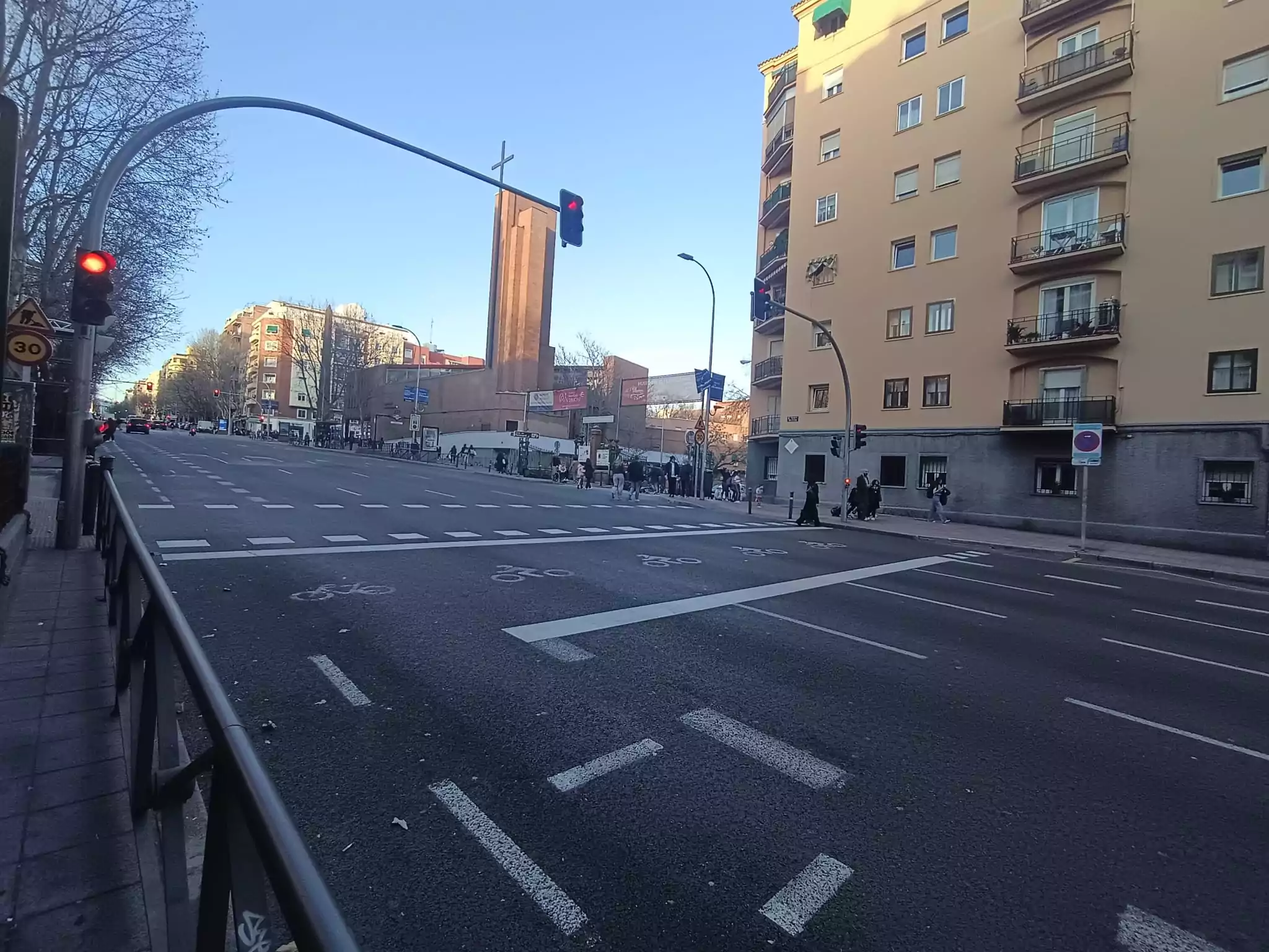 PISO EN VENTA EN MADRID – ZONA DELICIAS — Casalia Inmobiliaria, Parla (foto 17 de 17)