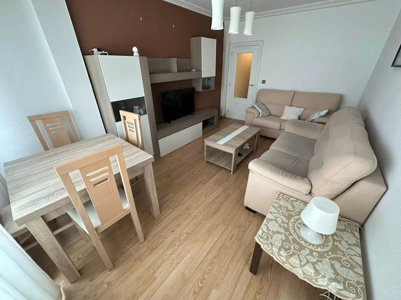PISO EN VENTA EN PARLA – ZONA REYES CATÓLICOS — Casalia Inmobiliaria, Parla (foto 2 de 24)
