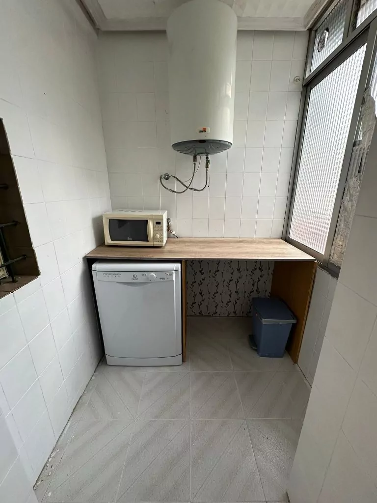 PISO EN VENTA EN PARLA – ZONA REYES CATÓLICOS — Casalia Inmobiliaria, Parla (foto 9 de 24)
