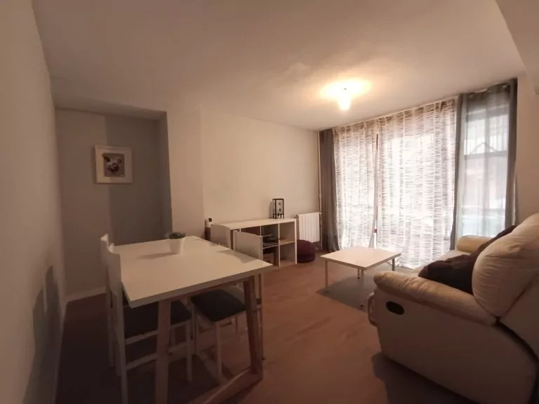 PISO EN VENTA EN PARLA – ZONA VILLAYUVENTUS — Casalia Inmobiliaria, Parla (foto 1 de 20)