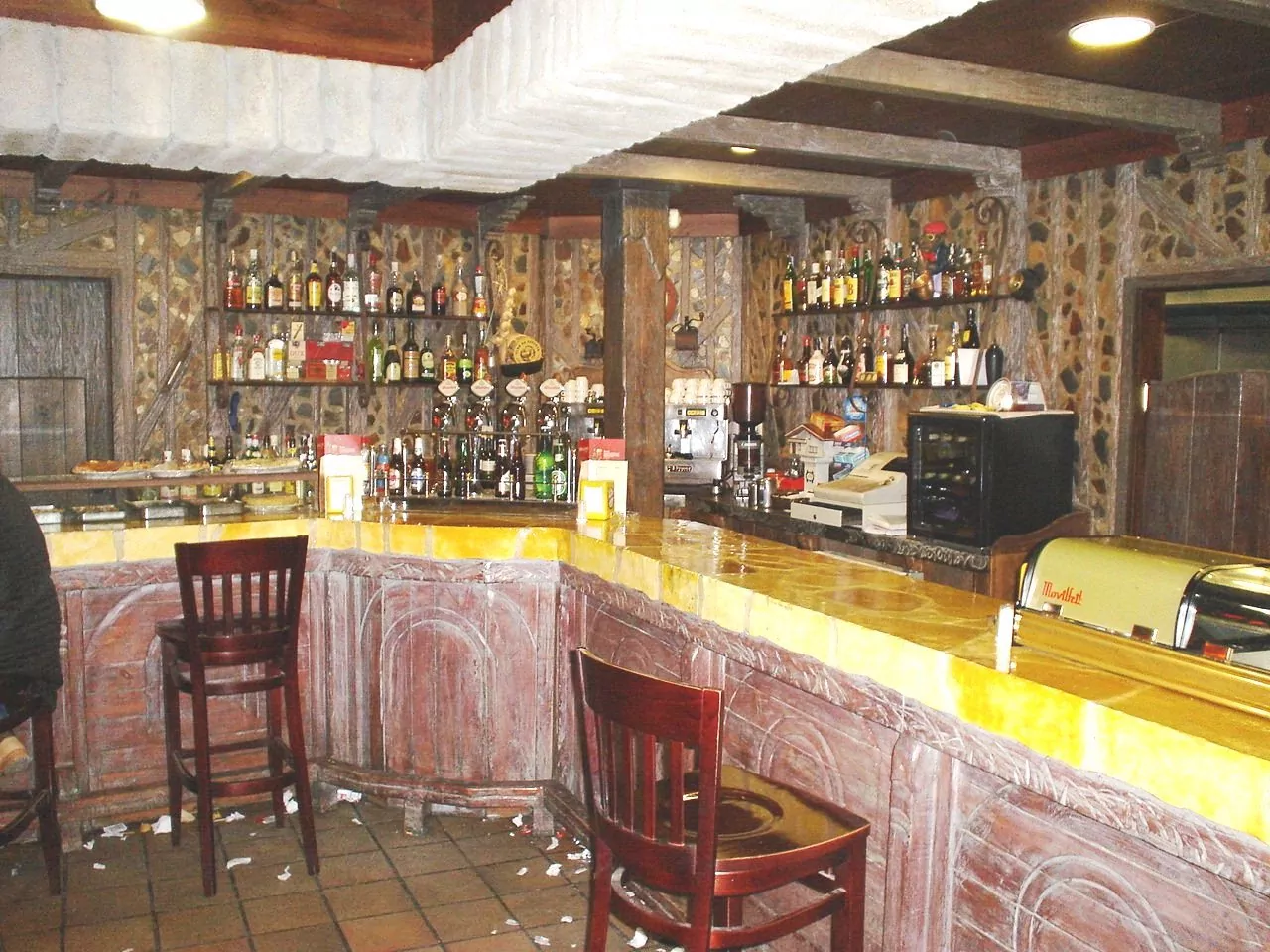 EDIFICIO DE USO MIXTO EN VENTA EN PARLA – ZONA PINTO-SAN ROQUE — Casalia Inmobiliaria, Parla (foto 17 de 21)