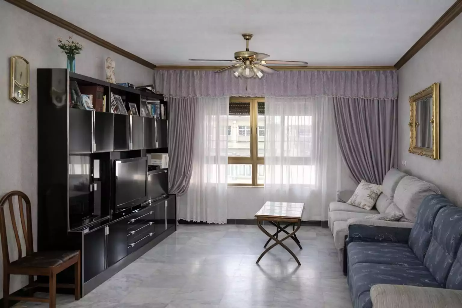 EDIFICIO DE USO MIXTO EN VENTA EN PARLA – ZONA PINTO-SAN ROQUE — Casalia Inmobiliaria, Parla (foto 2 de 21)