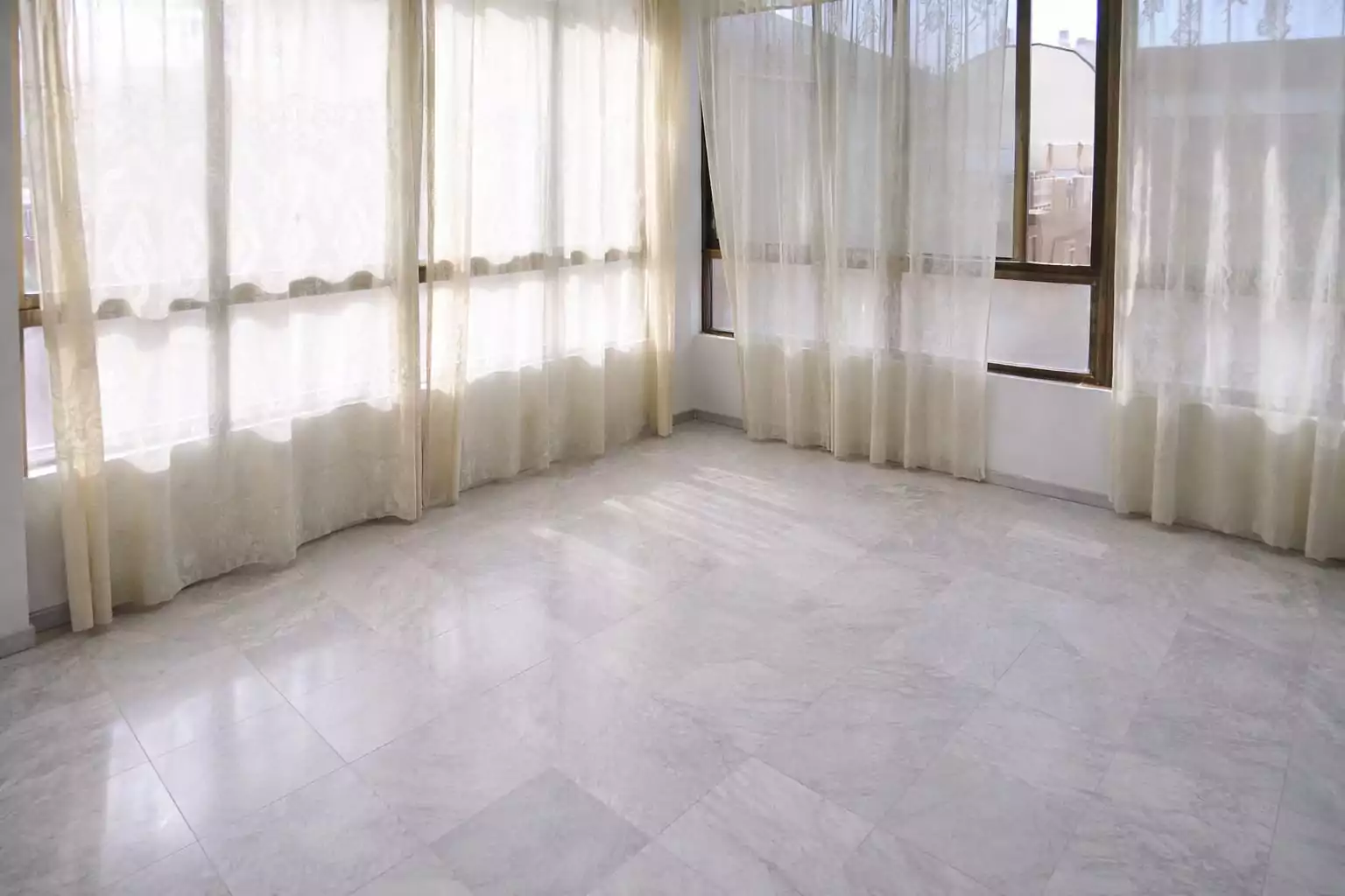 EDIFICIO DE USO MIXTO EN VENTA EN PARLA – ZONA PINTO-SAN ROQUE — Casalia Inmobiliaria, Parla (foto 8 de 21)