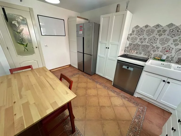 PISO SEMINUEVO VENTA EN PARLA EN LA URBANIZACIÓN ATENAS CON GARAJE-ZONA LAS LAGUNAS — Casalia Inmobiliaria, Parla (foto 6 de 35)