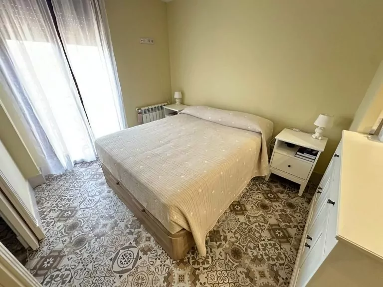 PISO SEMINUEVO VENTA EN PARLA EN LA URBANIZACIÓN ATENAS CON GARAJE-ZONA LAS LAGUNAS — Casalia Inmobiliaria, Parla (foto 16 de 35)