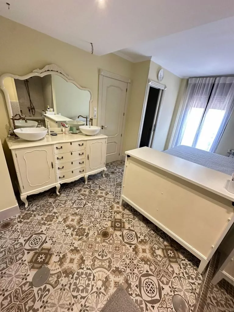 PISO SEMINUEVO VENTA EN PARLA EN LA URBANIZACIÓN ATENAS CON GARAJE-ZONA LAS LAGUNAS — Casalia Inmobiliaria, Parla (foto 18 de 35)