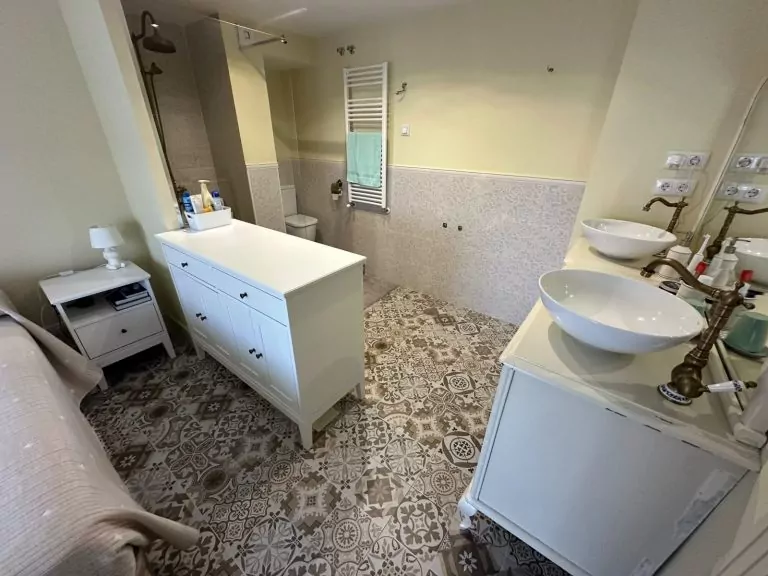PISO SEMINUEVO VENTA EN PARLA EN LA URBANIZACIÓN ATENAS CON GARAJE-ZONA LAS LAGUNAS — Casalia Inmobiliaria, Parla (foto 20 de 35)