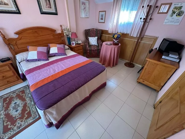 CHALET ADOSADO EN VENTA EN PARLA – ZONA LAS AMÉRICAS — Casalia Inmobiliaria, Parla (foto 23 de 47)