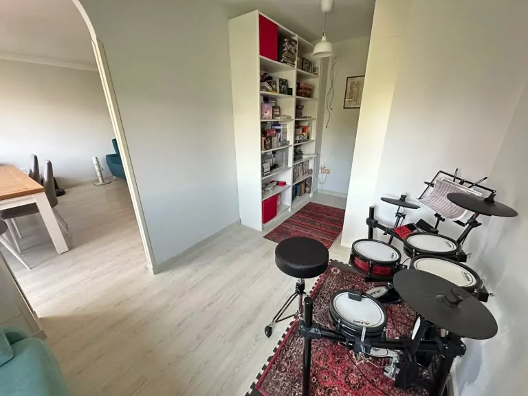 PISO SEMINUEVO VENTA EN PARLA EN LA URBANIZACIÓN ATENAS CON GARAJE-ZONA LAS LAGUNAS — Casalia Inmobiliaria, Parla (foto 34 de 35)