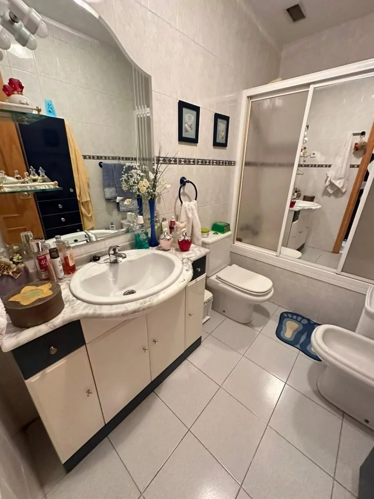 CHALET ADOSADO EN VENTA EN PARLA – ZONA LAS AMÉRICAS — Casalia Inmobiliaria, Parla (foto 34 de 47)
