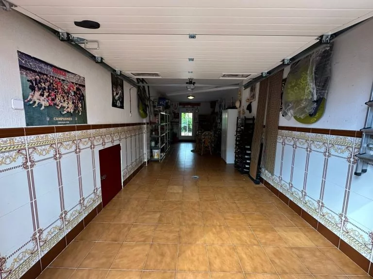 CHALET ADOSADO EN VENTA EN PARLA – ZONA LAS AMÉRICAS — Casalia Inmobiliaria, Parla (foto 43 de 47)