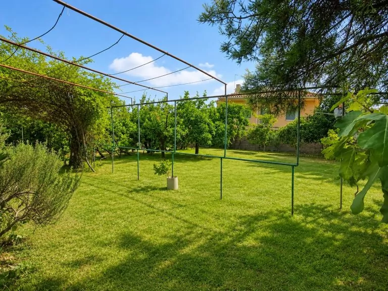 CHALET INDEPENDIENTE CON MÁS DE 1.000 M2 DE PARCELA EN VENTA EN PALOMEQUE-TOLEDO — Casalia Inmobiliaria, Parla (foto 12 de 40)