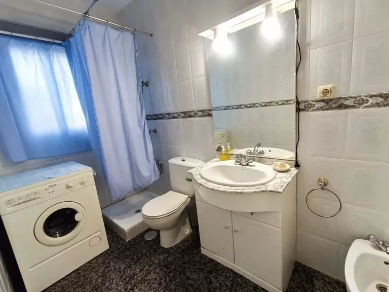 CHALET INDEPENDIENTE CON MÁS DE 1.000 M2 DE PARCELA EN VENTA EN PALOMEQUE-TOLEDO — Casalia Inmobiliaria, Parla (foto 23 de 40)