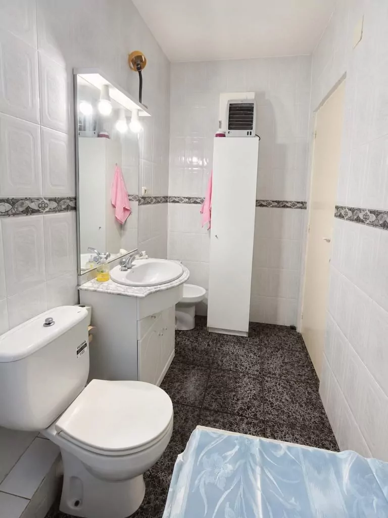 CHALET INDEPENDIENTE CON MÁS DE 1.000 M2 DE PARCELA EN VENTA EN PALOMEQUE-TOLEDO — Casalia Inmobiliaria, Parla (foto 24 de 40)