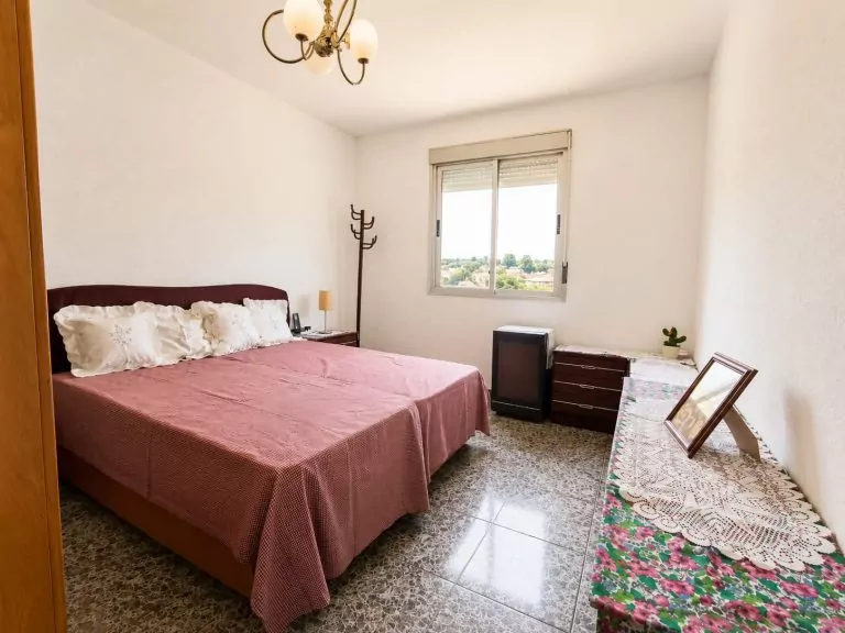 CHALET INDEPENDIENTE CON MÁS DE 1.000 M2 DE PARCELA EN VENTA EN PALOMEQUE-TOLEDO — Casalia Inmobiliaria, Parla (foto 30 de 40)