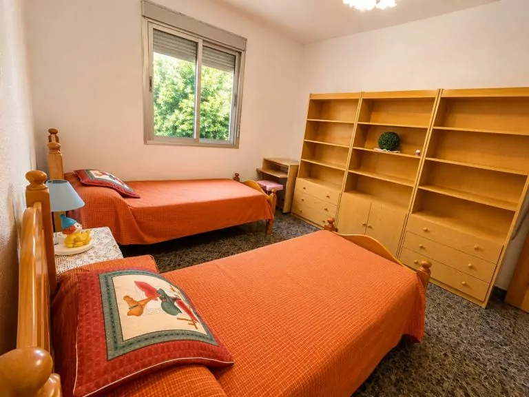 CHALET INDEPENDIENTE CON MÁS DE 1.000 M2 DE PARCELA EN VENTA EN PALOMEQUE-TOLEDO — Casalia Inmobiliaria, Parla (foto 33 de 40)
