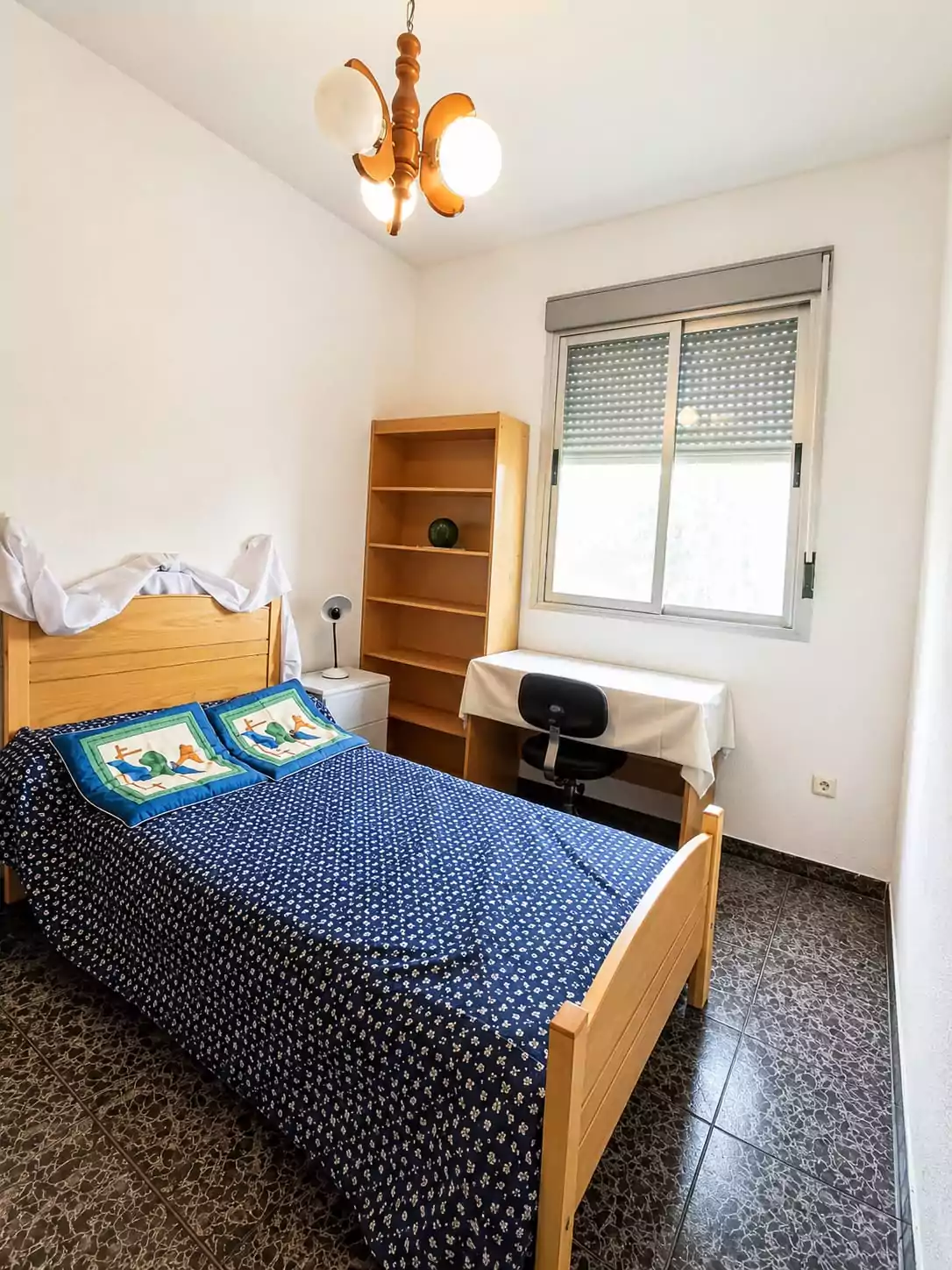 CHALET INDEPENDIENTE CON MÁS DE 1.000 M2 DE PARCELA EN VENTA EN PALOMEQUE-TOLEDO — Casalia Inmobiliaria, Parla (foto 35 de 40)