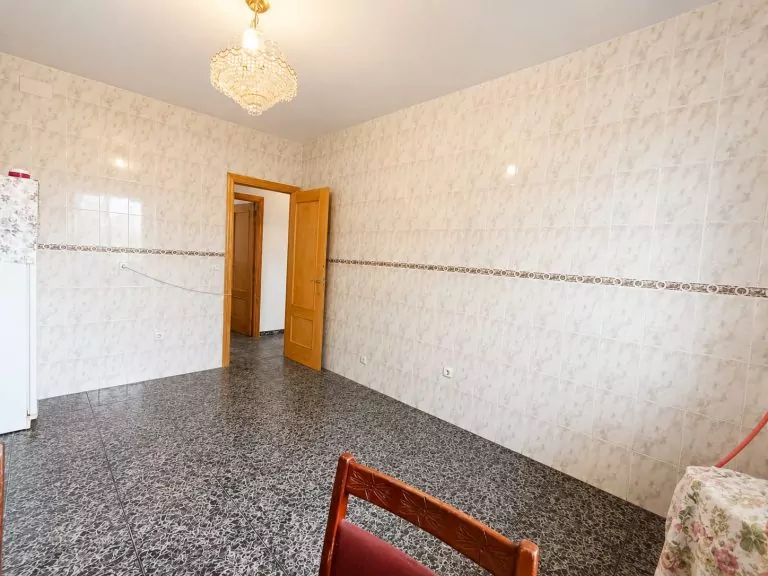 CHALET INDEPENDIENTE CON MÁS DE 1.000 M2 DE PARCELA EN VENTA EN PALOMEQUE-TOLEDO — Casalia Inmobiliaria, Parla (foto 39 de 40)