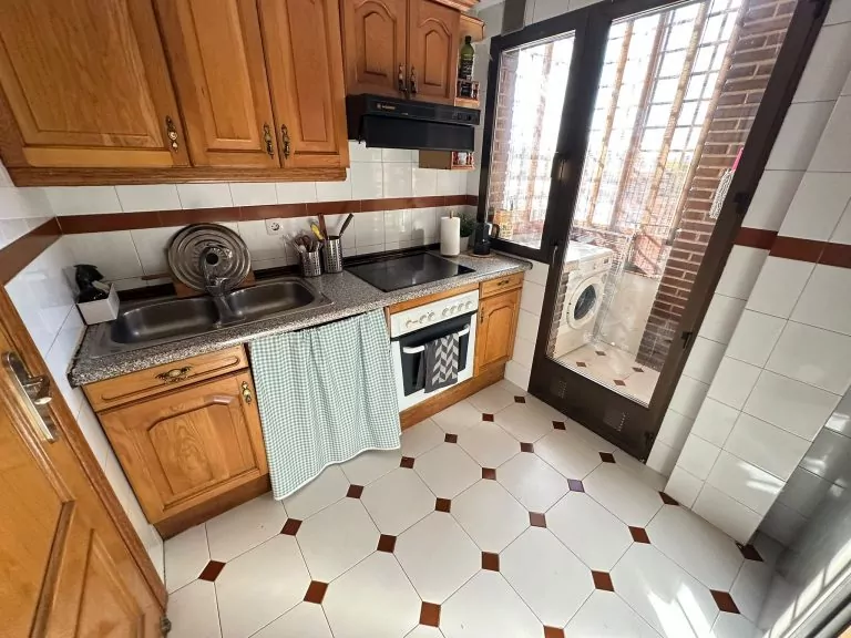 PISO EN VENTA EN PINTO – ZONA BUENOS AIRES — Casalia Inmobiliaria, Parla (foto 5 de 16)