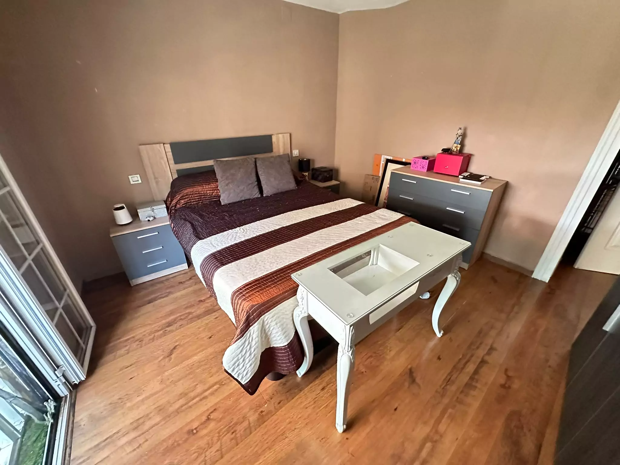 PISO EN PRIMERA PLANTA SIN ASCENSOR EN VENTA EN PARLA – ZONA CENTRO — Casalia Inmobiliaria, Parla (foto 10 de 22)