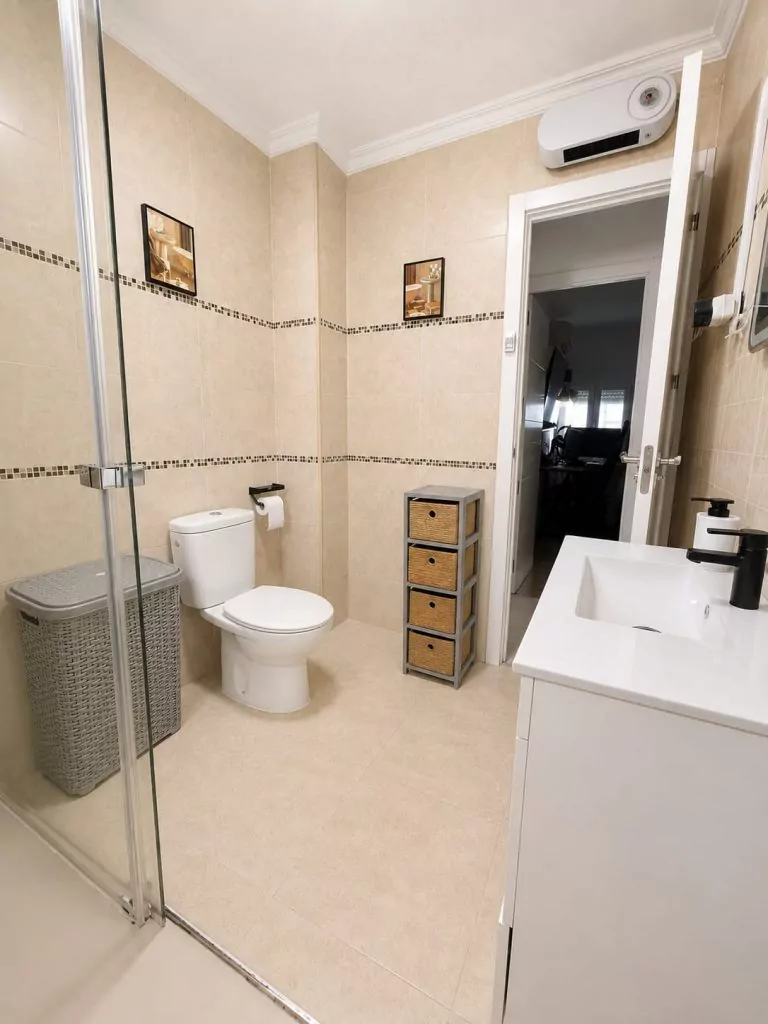 PISO REFORMADO EN VENTA EN PARLA – ZONA REYES — Casalia Inmobiliaria, Parla (foto 17 de 18)