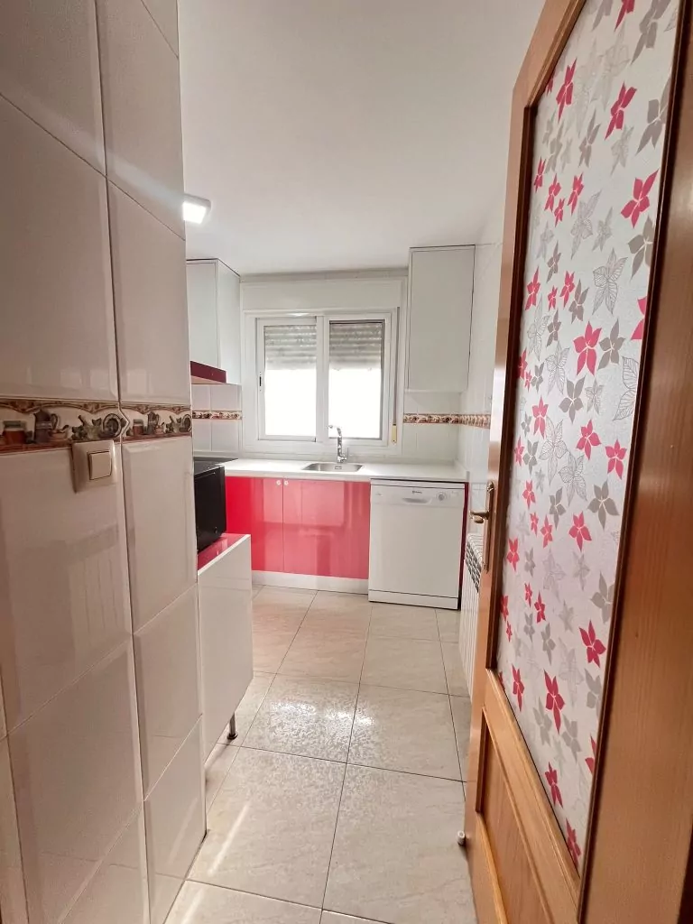 PISO CON PLAZA DE GARAJE EN VENTA EN PARLA – ZONA REYES — Casalia Inmobiliaria, Parla (foto 18 de 42)