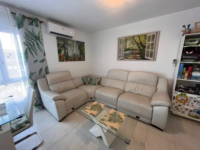 PISO CON PLAZA DE GARAJE EN VENTA EN PARLA – ZONA REYES — Casalia Inmobiliaria, Parla (foto 4 de 42)